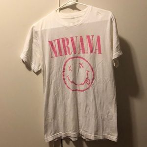 URBAN OUTFITTERS NIRVANA ROCK BAND TEE PINK&WHITE